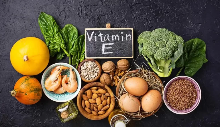 Dalam jalinan kehidupan yang rumit, di mana kesehatan dan kesejahteraan saling terkait, vitamin memainkan peran penting.